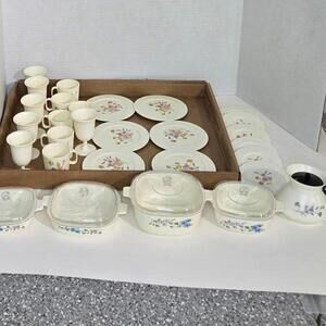 Chilton Plastic Dinnerware and Tea Set for Kid's / Corelle patterns / Vintage